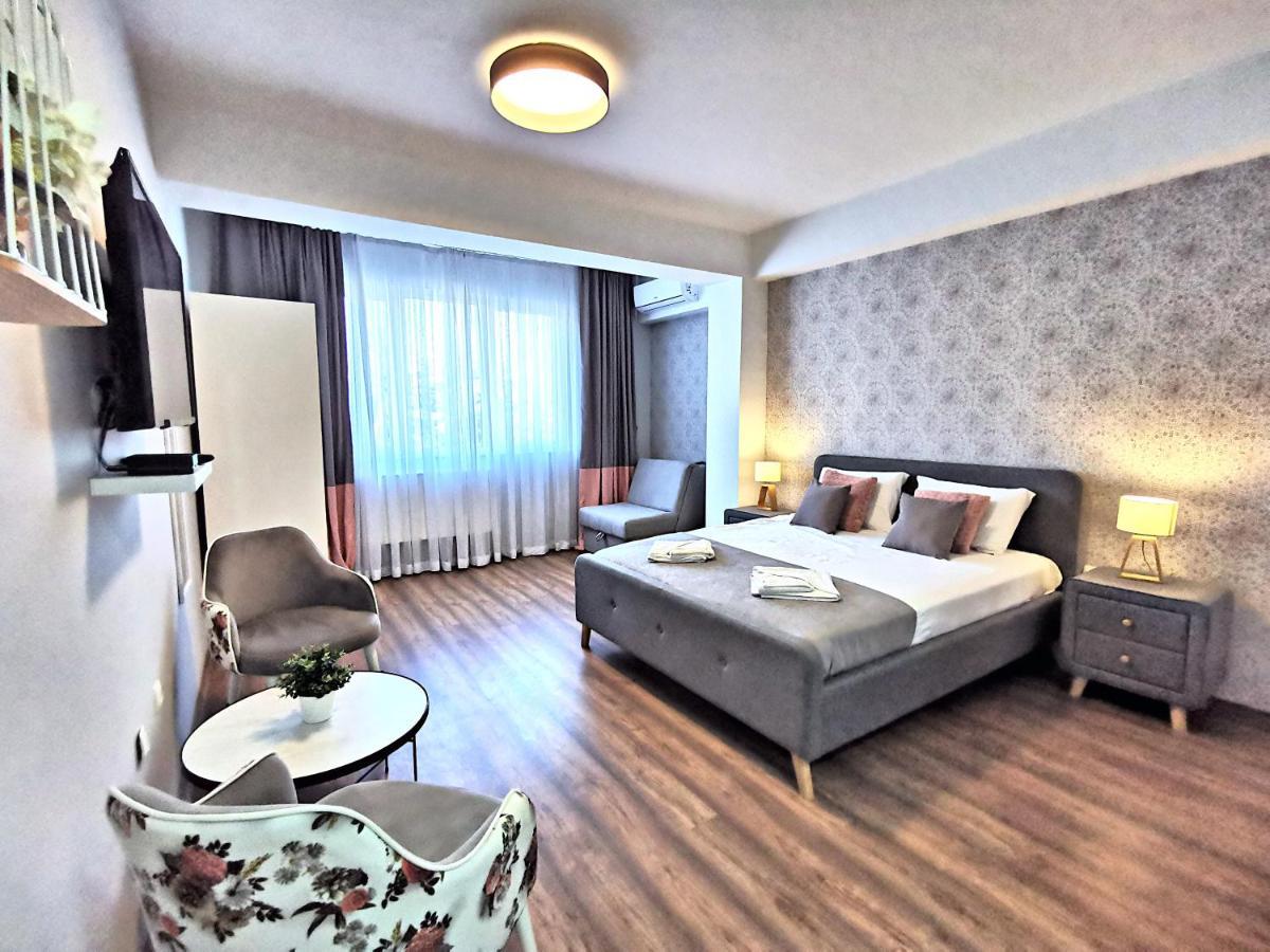 Guest Rooms Denicija Skopje Ngoại thất bức ảnh