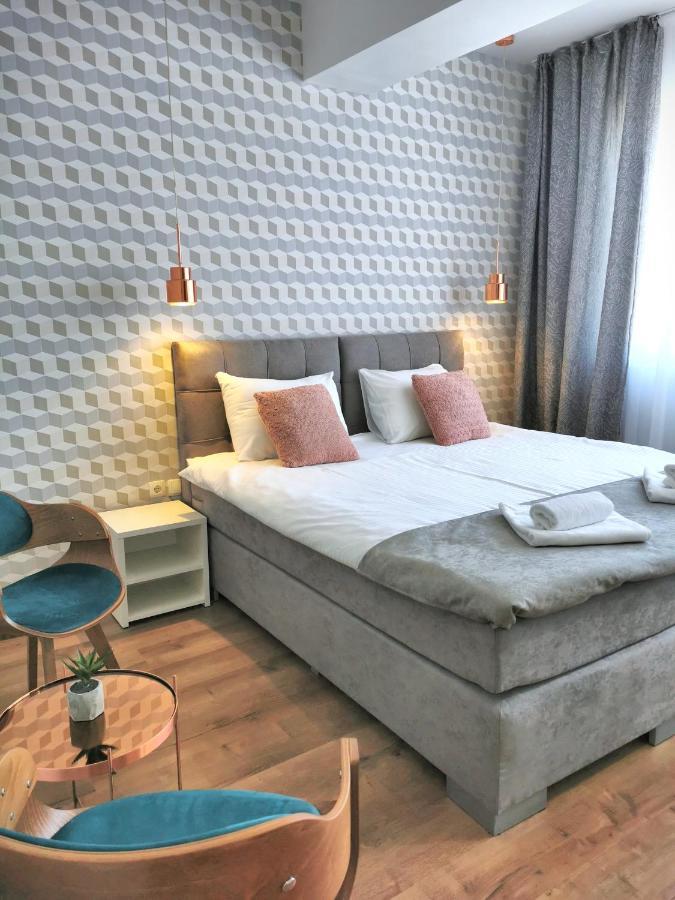 Guest Rooms Denicija Skopje Ngoại thất bức ảnh