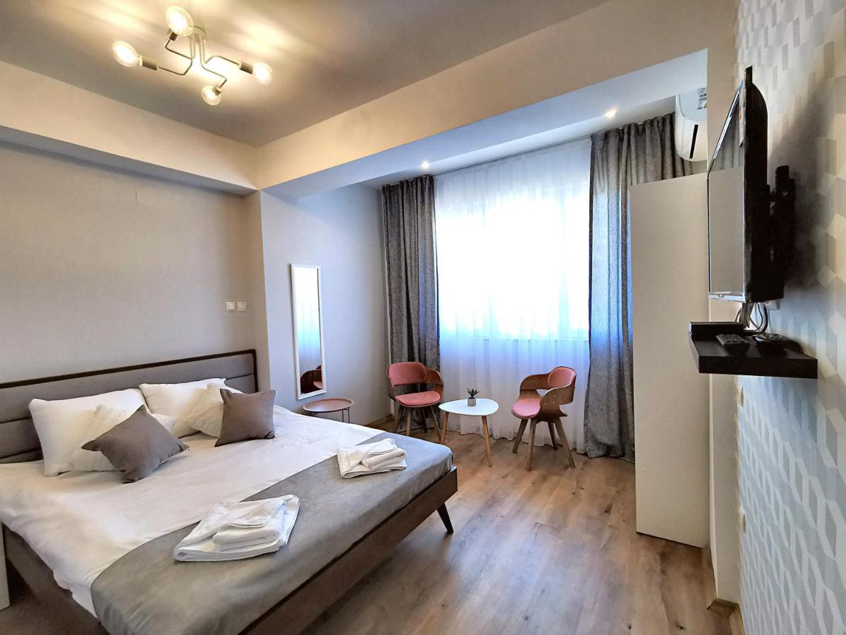 Guest Rooms Denicija Skopje Ngoại thất bức ảnh